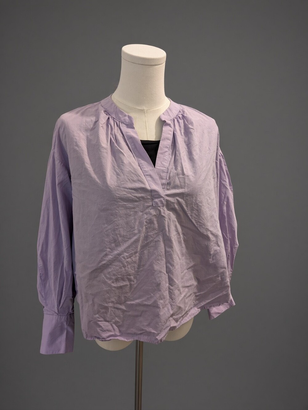 Light Lavender V-Neck Long Sleeve Women's Top